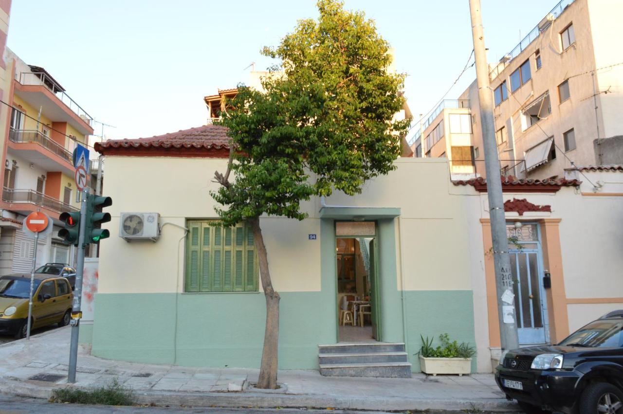 Апартаменты Pireas Port Next To Metro Artistic House Экстерьер фото